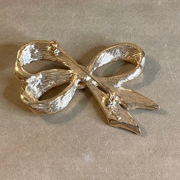 0130 Vintage 60s ROMAN Gold Tone & Rhinestone Bow Brooch EUC - Picture 3 of 5